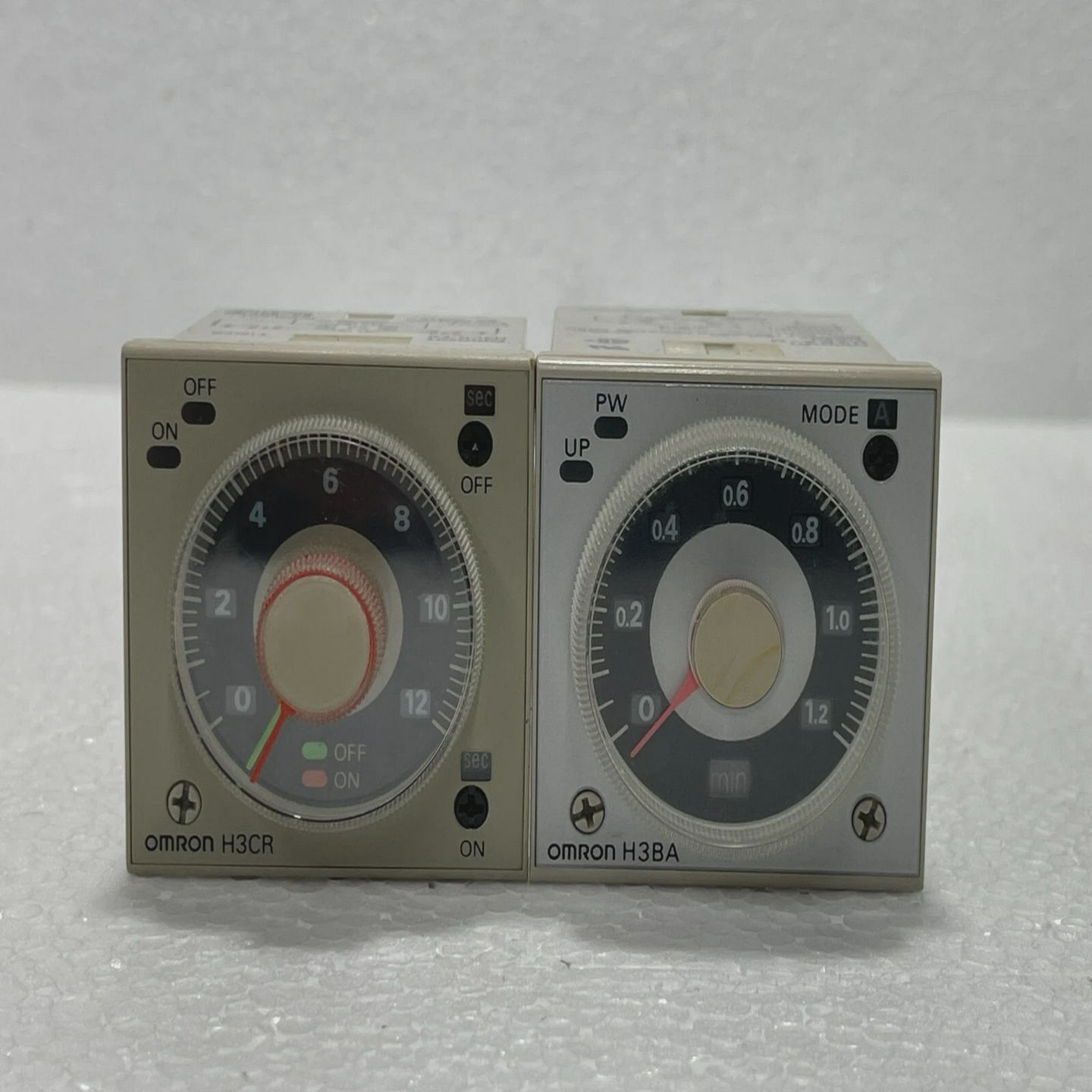 OmronH3BA-N&H3CR-F8TimeRelay220VAC