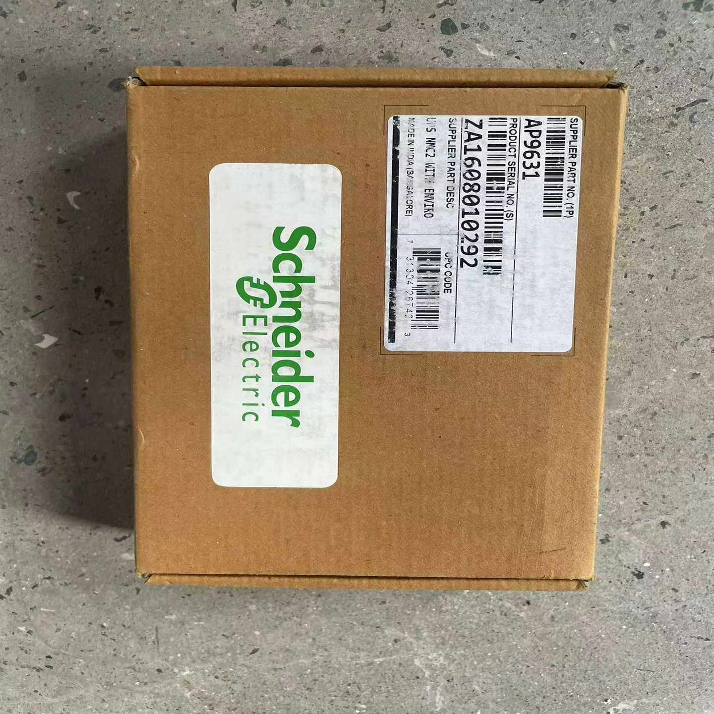 施耐德AP9631ZA1608007738--议价商品