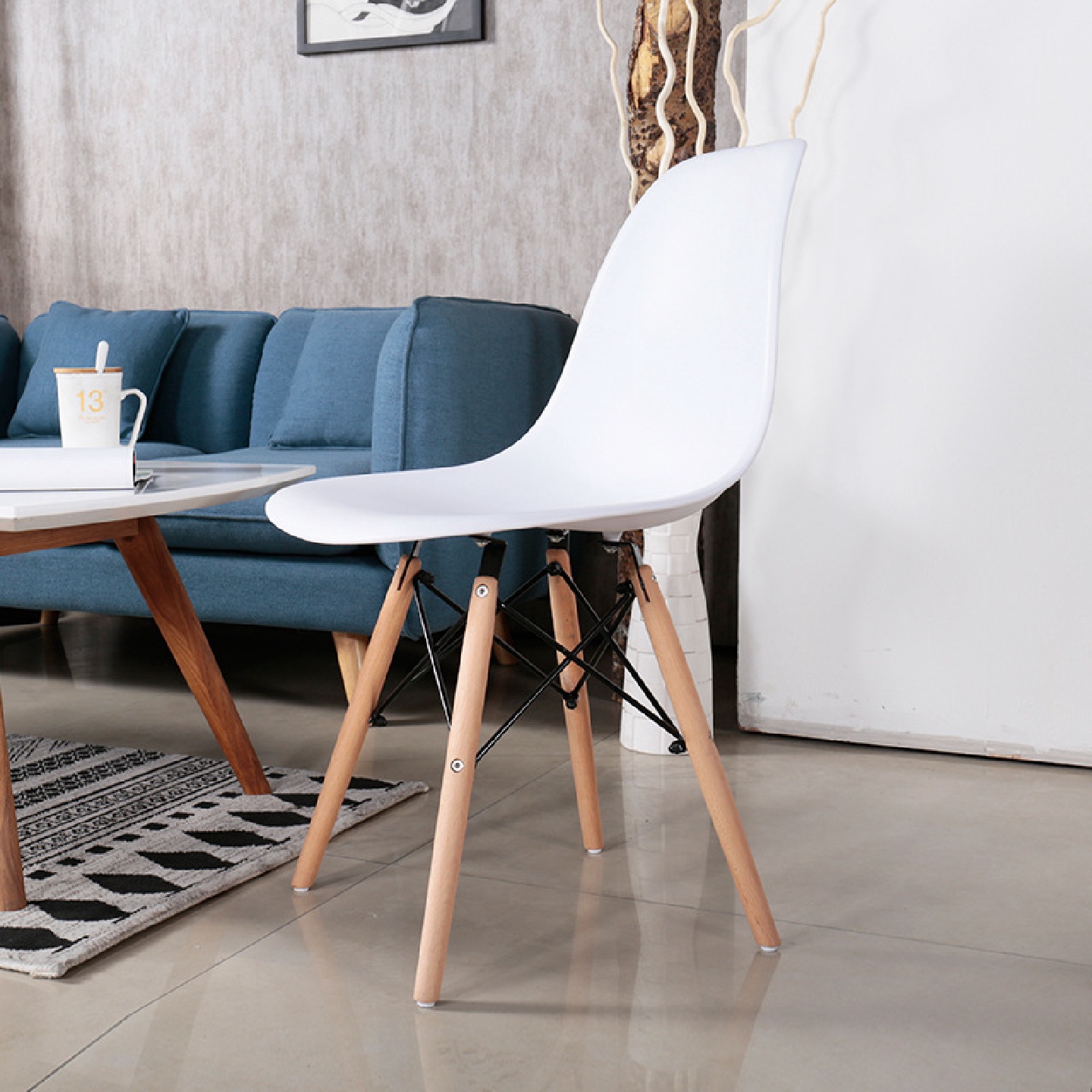 ins爆款伊姆斯椅子厂家北欧实木餐桌椅组合休闲塑料网红靠背椅子