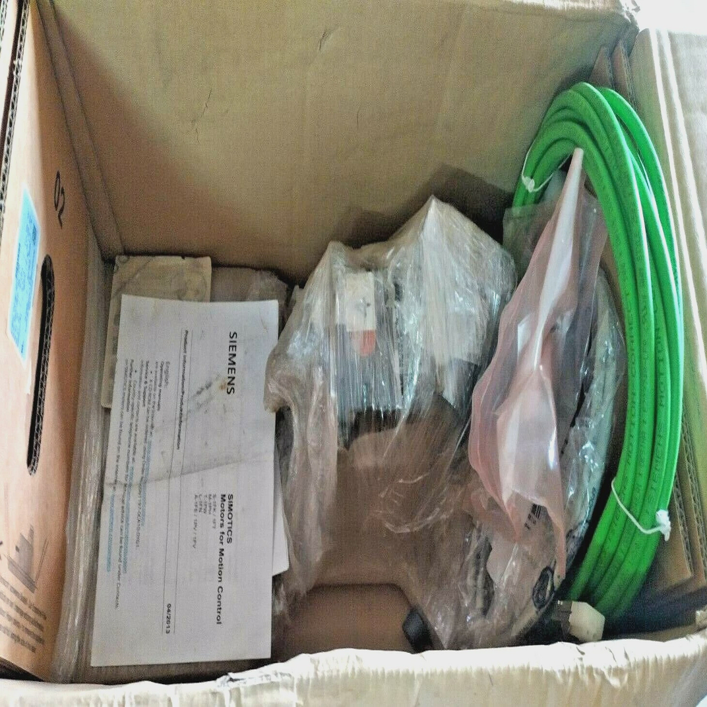 Siemens1FK7060-2AF71-1PG0ServoMotorWithCables-New