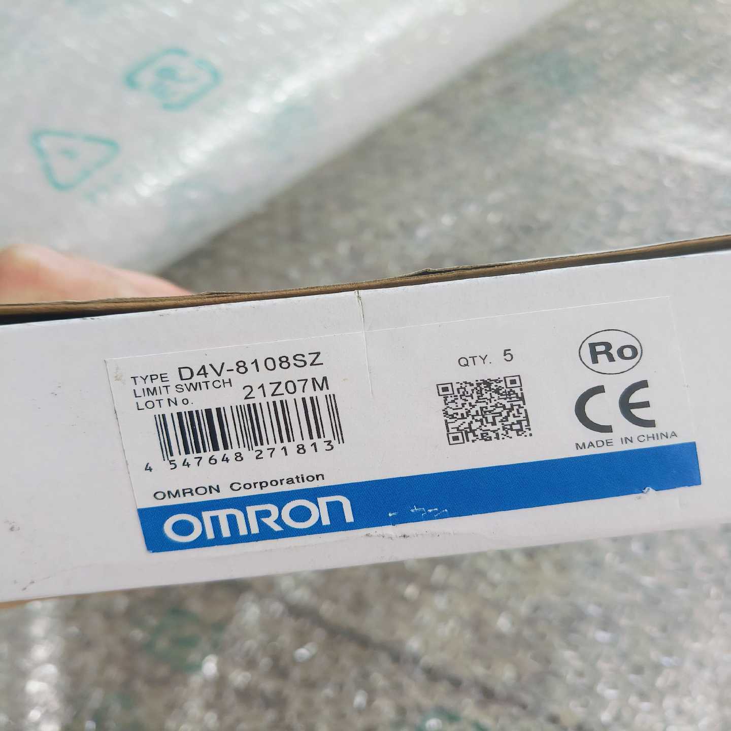 【议价】行程限位开关D4V-8018SZ适用