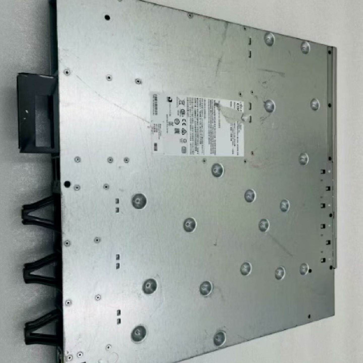 思科C9300-24S-A 原装二手交换机,单电源,24口千--议价商品