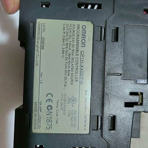 询-CP1HX40DTD件一个实物图