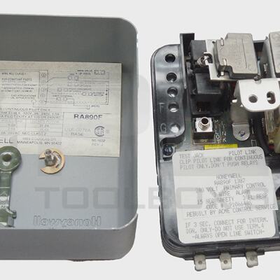 Nuovo Honeywell RA890F1387 Protector Relay 240V 3 Filo
