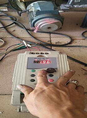 菱川变频器V800-B，型号LCV800-H-4T4.0G---议价商品