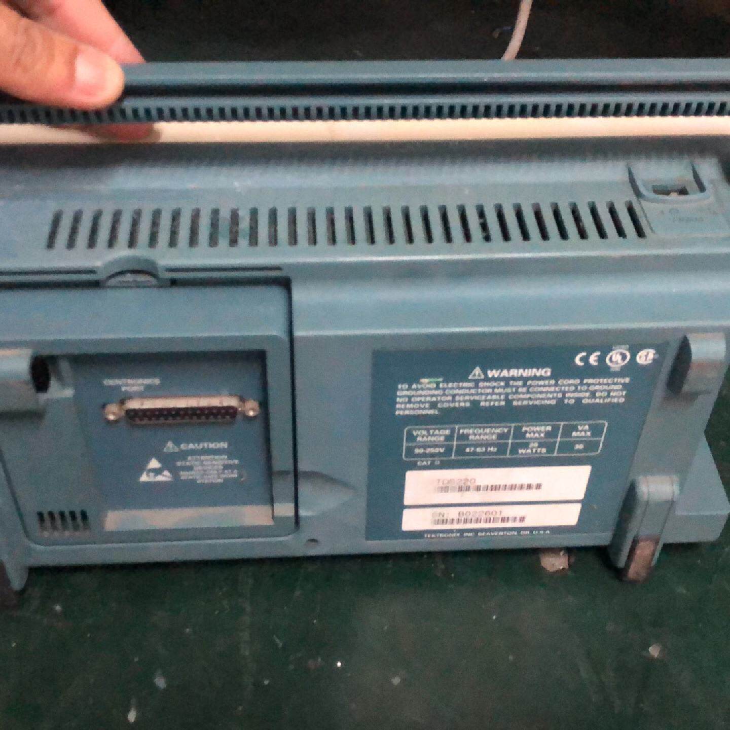 泰克示波器TDS220数字示波器 二手示波器--议价商品