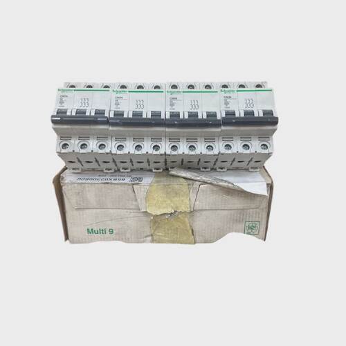 LOT 4 Stck Schneider C60N 24348 3Polig 6A Typ C MiniaturLeis