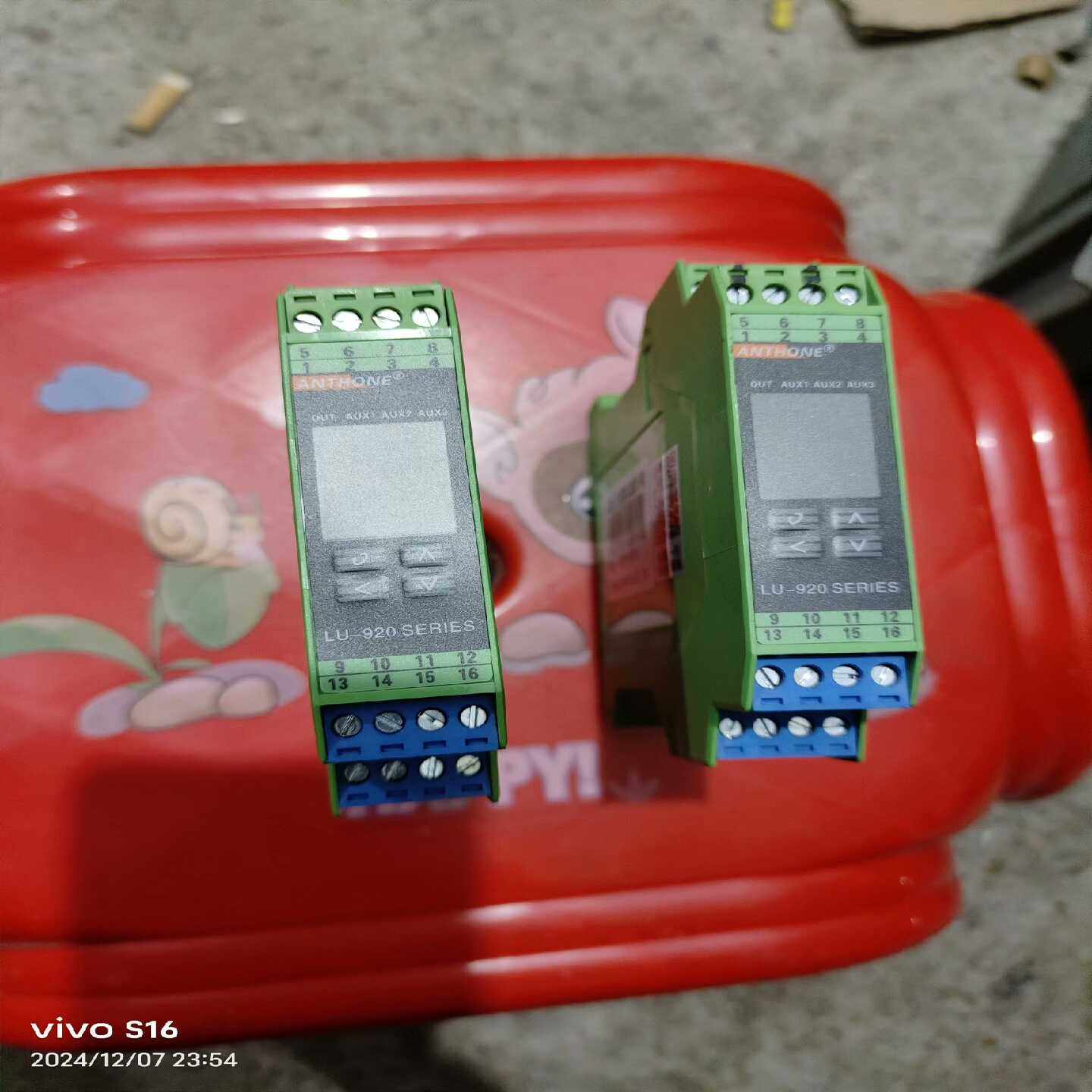 安东温控模块LU－920SERIES成色看图，功能正常，需-议价
