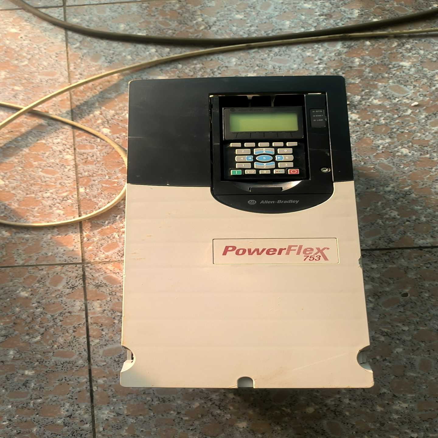 询价20F11NC030JA0NNNNN，AB变频器，7