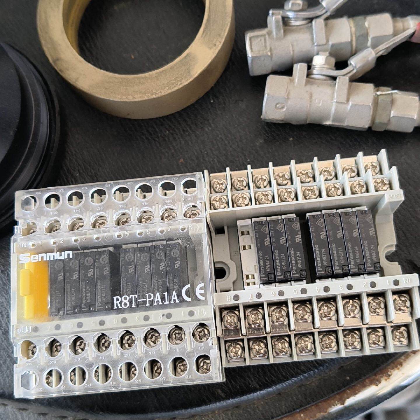 Senmun三元继电器模块R8T-PA1A，拆机件，实物拍摄--议价商品