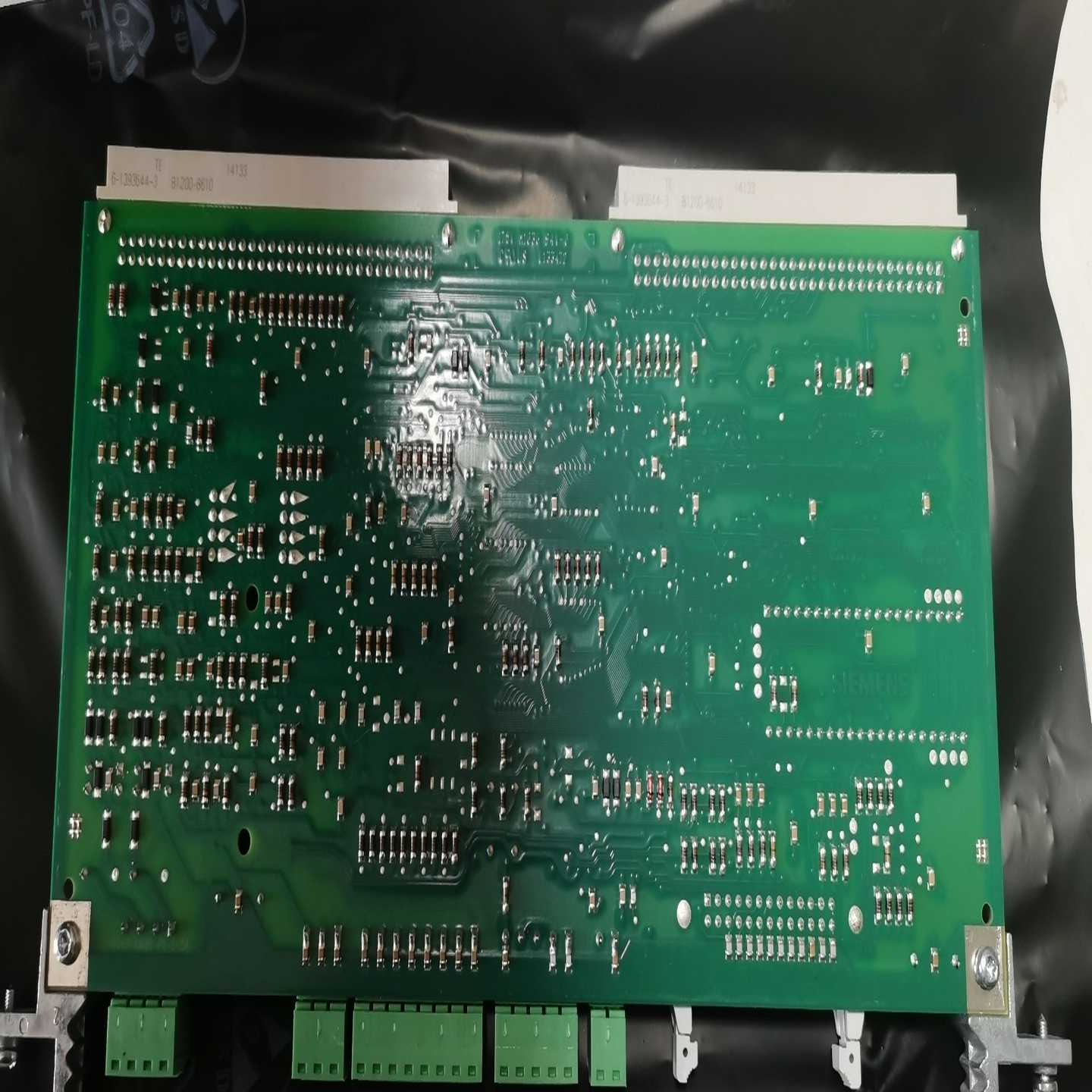 SICK西克GTB6L-P1211激光漫反射光电传感询价