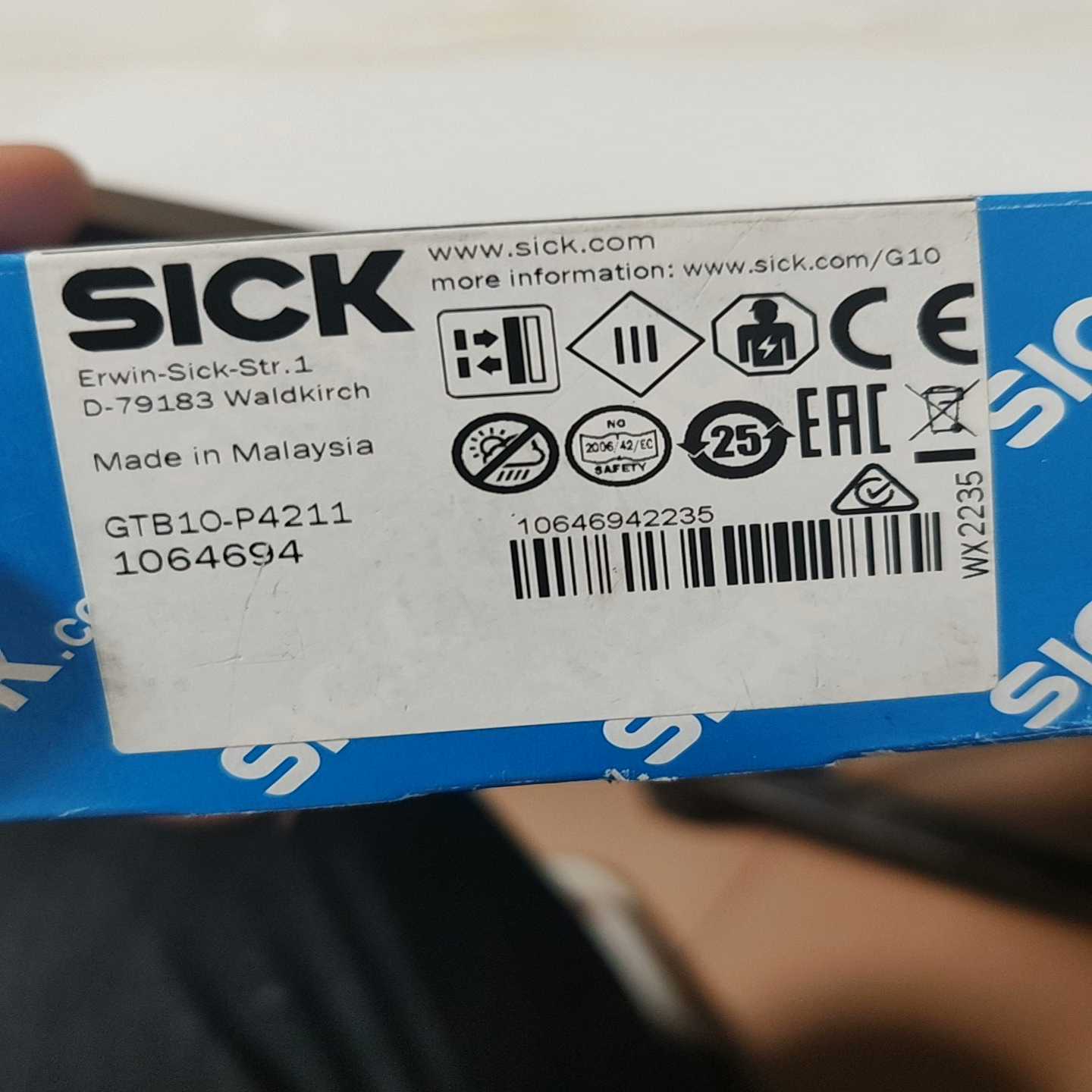 GTB10-P4211SICK反射式光电开关，里面没支架询价