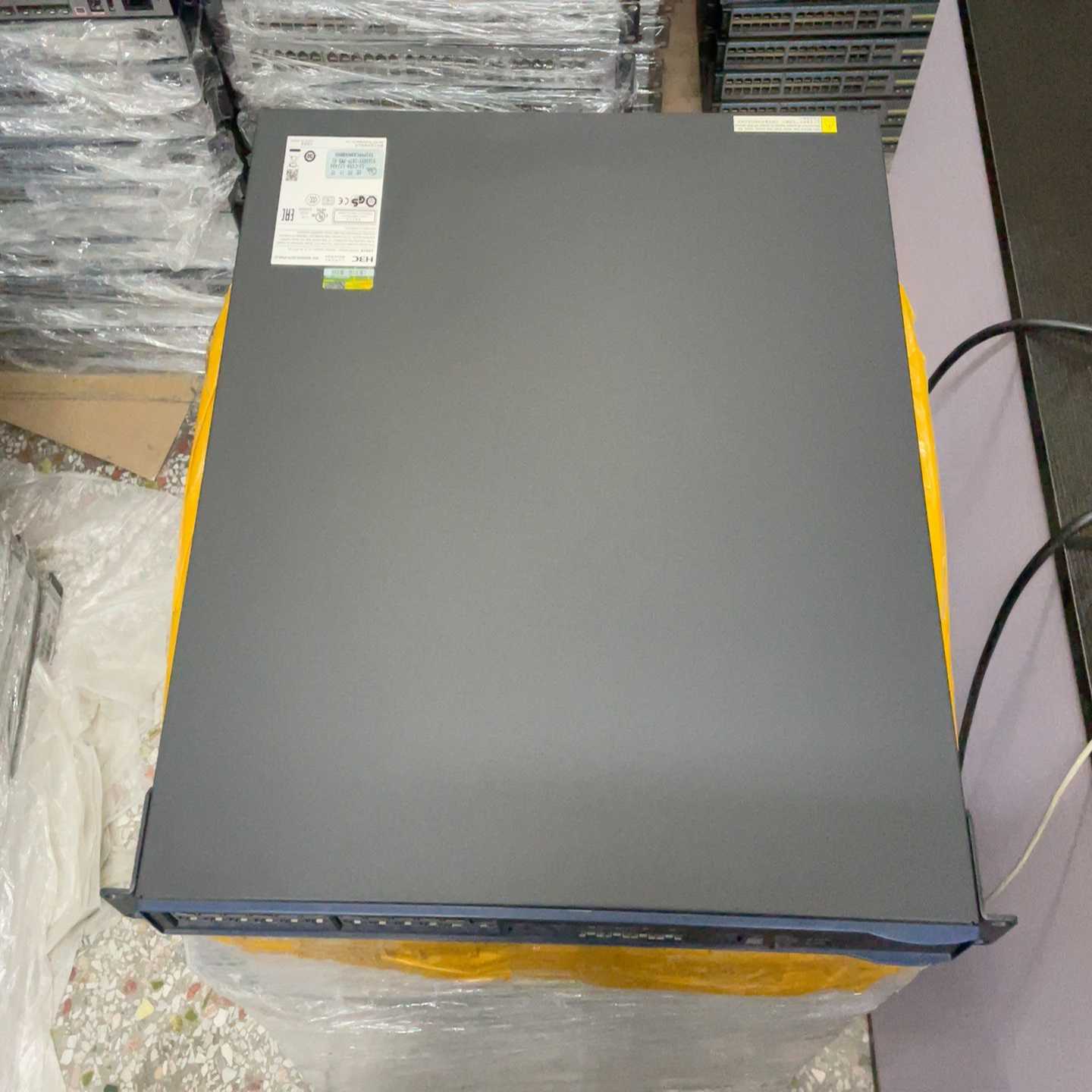 华三H3C S3600V2-28TP-PWR-EI 三层网管