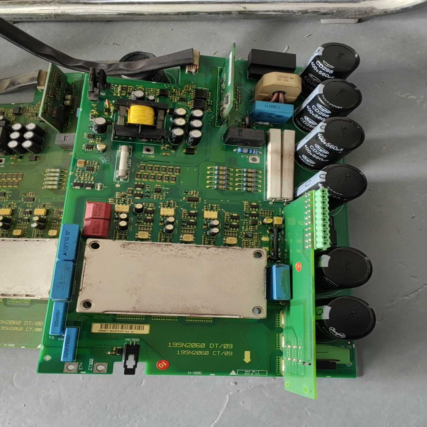 议价丹佛斯变频器VLT2880VLT298011