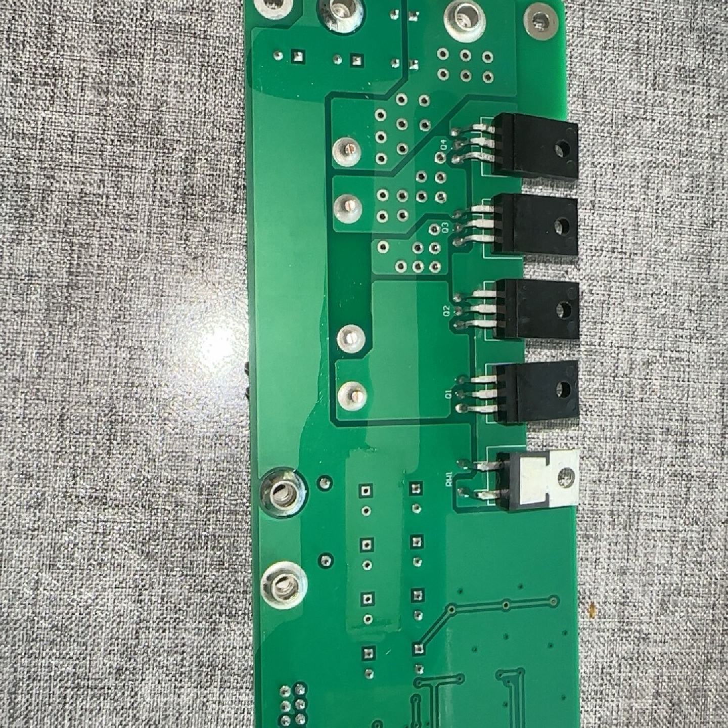 出恒流驱动板,12-24V,高亮输出4.5A,高低亮输入对应--议价商品