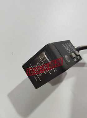 正品神视松下色标传感器LED数显放大器内置光电开关LX-111101P