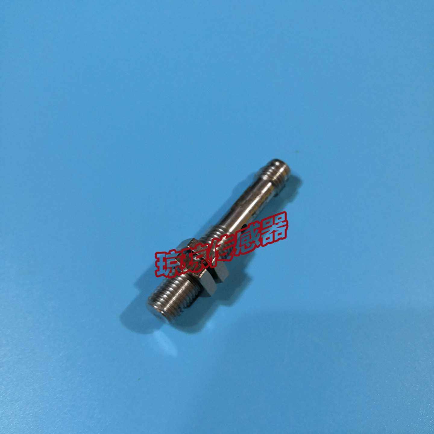 德国PF倍加福NMB3-8GM50-E2-V3接近开关传感器NMB3-8GM50-E0-V3