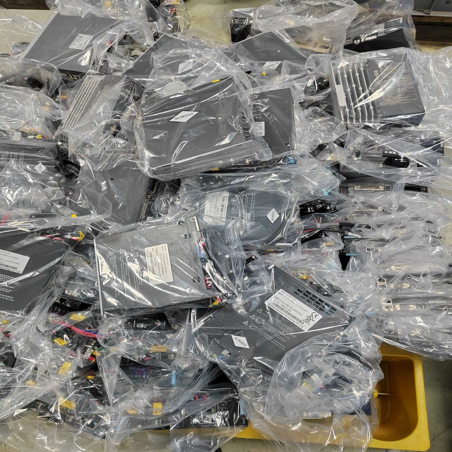 SV660PS1R6I，汇川伺服驱动器200w，二手拆机件，