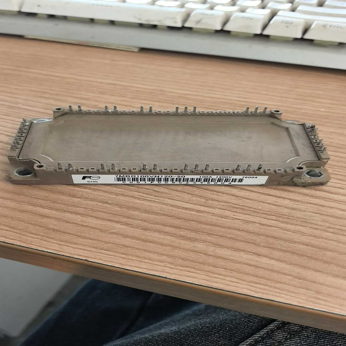 7MBR100VN120-50模块拍摄有