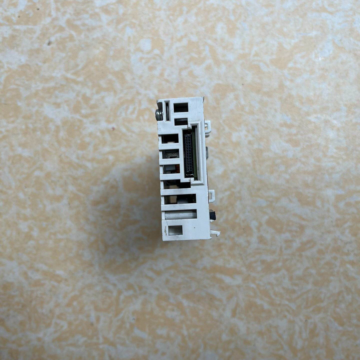 议价Lenz 8400 Series Inverter Motherboard E84avsce7524vx0 Si