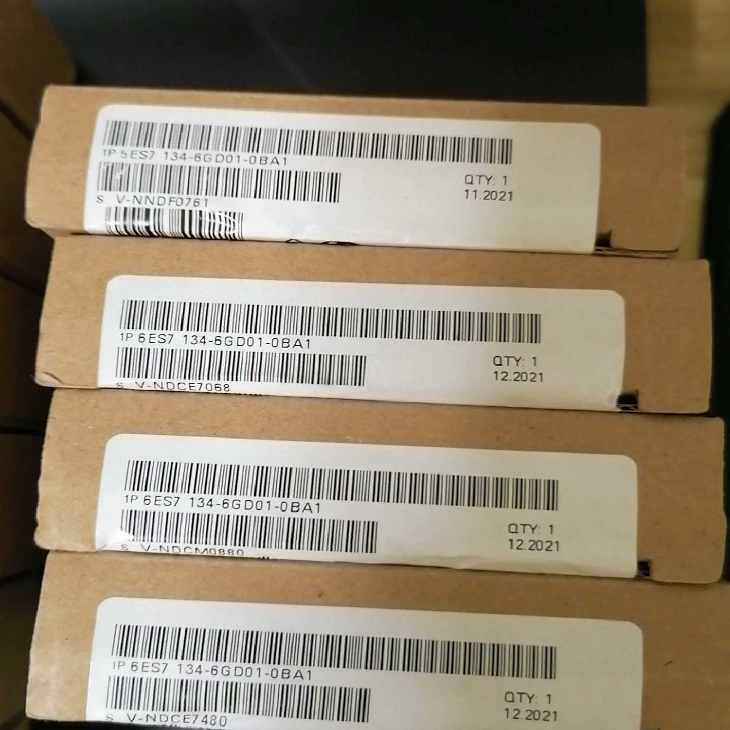 询价拍~6ES7134-6GD01-0BA1未开封，