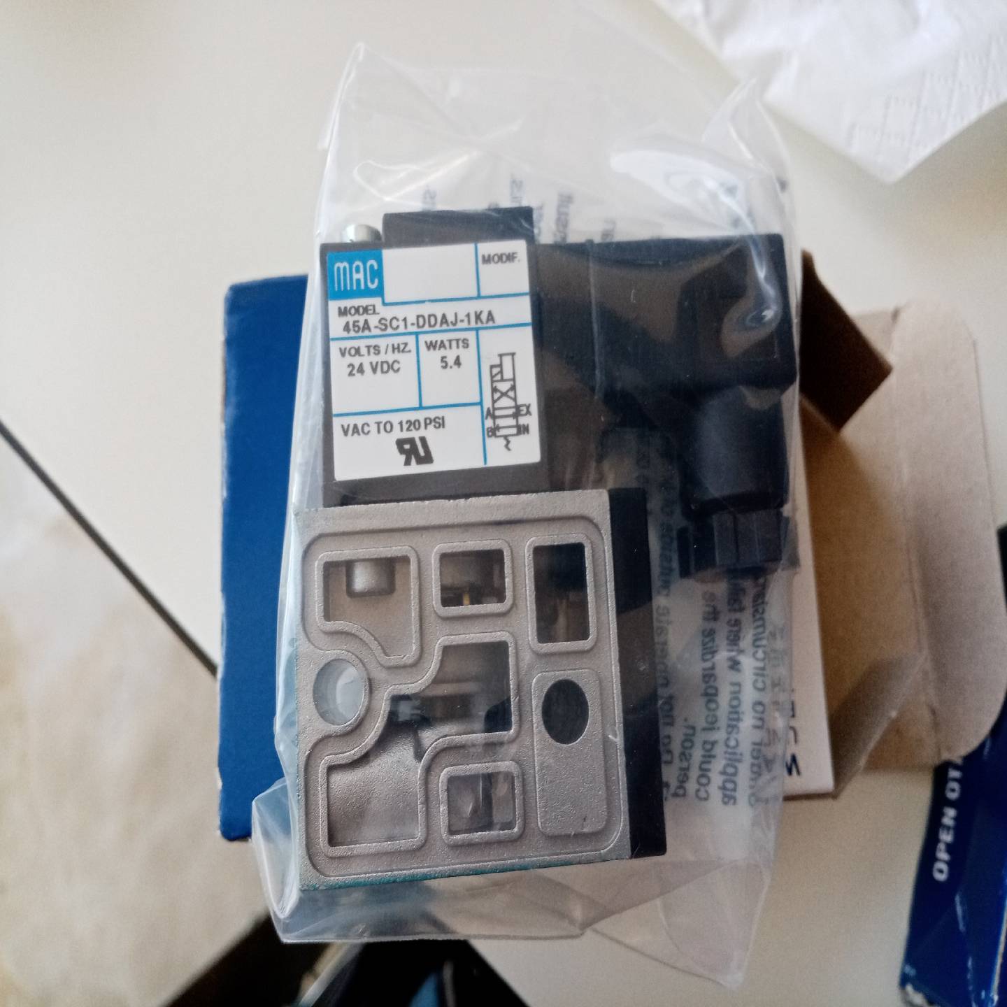 美国MAC电磁阀45A-SC1-DDAJ-1KA，全新原装进{议价}