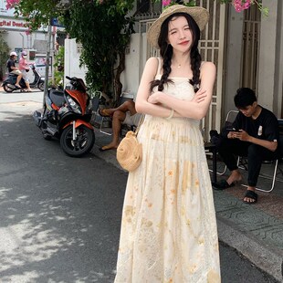 渔小平 美术馆 蕾丝拼接吊带连衣裙女2024夏季新款甜美减龄长裙子