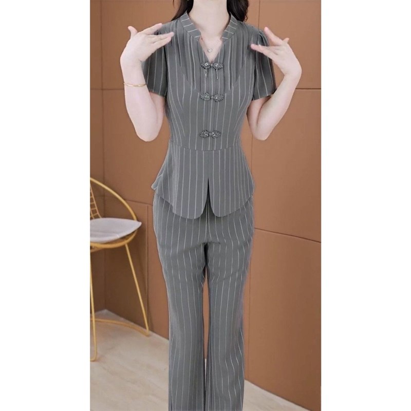 2024夏新款上衣微喇叭裤子职业两件套女时尚显瘦国风盘扣短袖套装