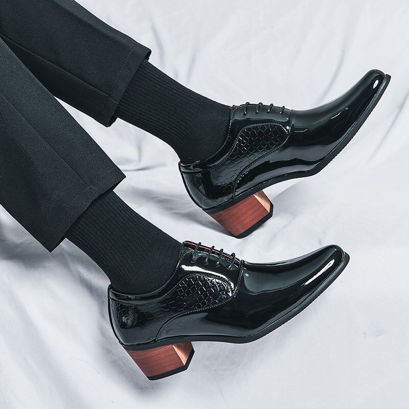 亮面韩版黑色男鞋结婚鞋时尚尖头高跟系带鞋透气休闲潮流男士皮鞋