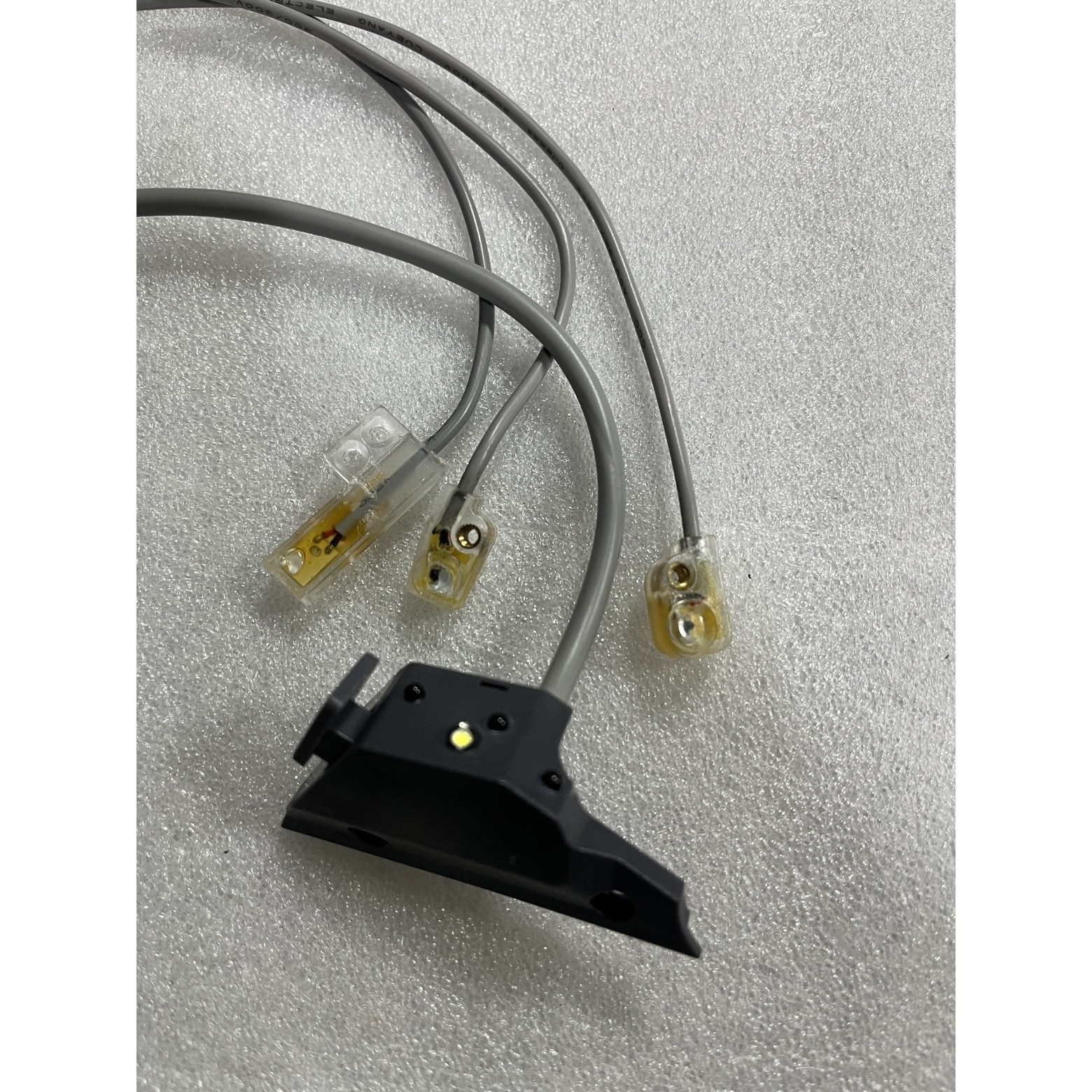 缝纫机配件 美机电脑拷边机X5S X5C X4C日圣锁边机光眼剪刀开关