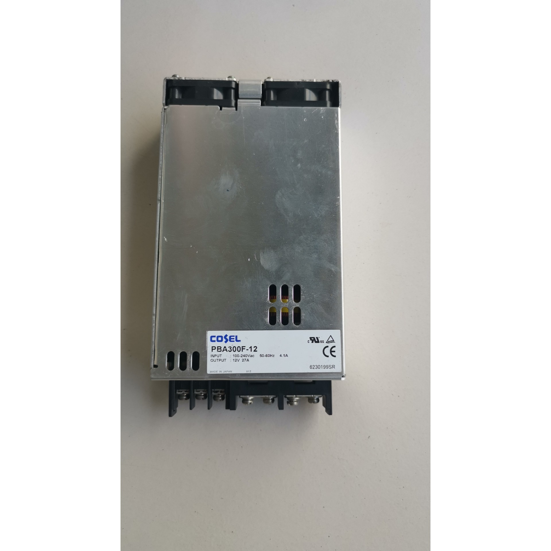 日本PBA300F-12 PBA300F-15 PBA300F24； 12Ⅴ 15V 24Ⅴ 300W电源