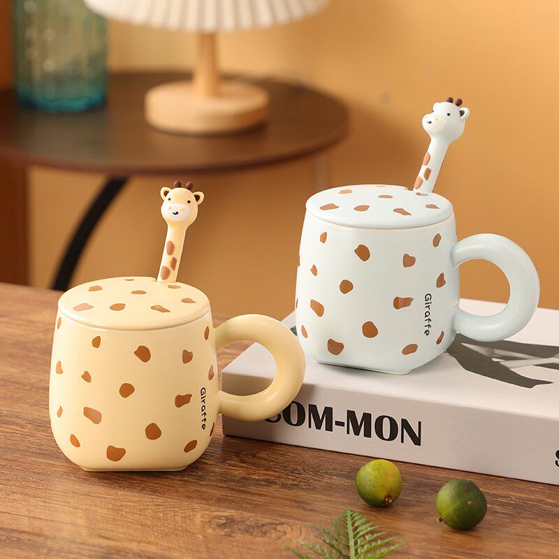 卡通小鹿杯子陶瓷马克杯带盖子勺可爱生日礼物水杯情侣杯学生早餐