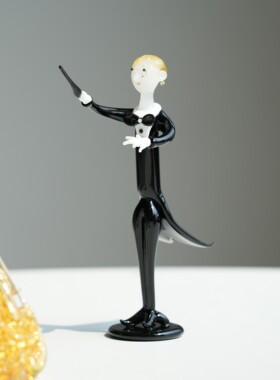 琉璃手作燕尾服演奏指挥家公仔手办治愈书桌面装饰摆件男生日礼物