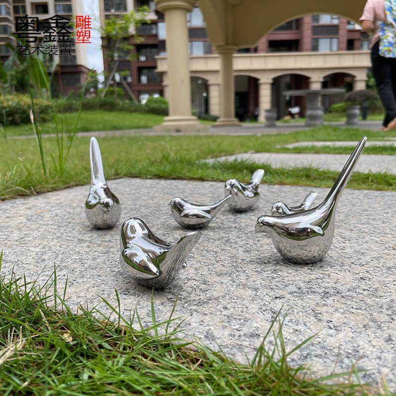 不锈钢铸造小鸟雕塑艺术摆件仿真鸽子小区花园抽象小品装饰