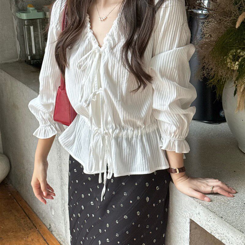 张羞羞 里昂/k早秋法式通勤棉质V领绑带蝴蝶结条纹长袖衬衫