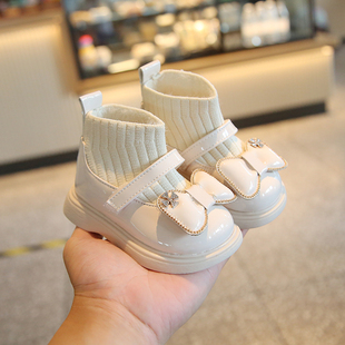 秋冬季加绒女宝宝短靴一周岁小童靴子软底婴儿小皮鞋学步二棉鞋子