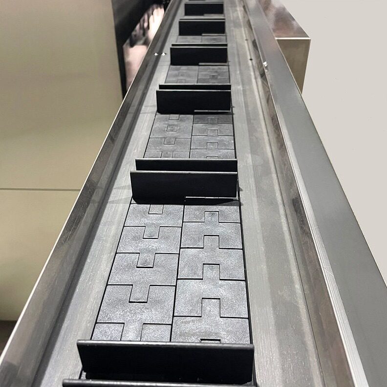 直销全自动包装机械食品保鲜膜盒子包装机暖退热贴蒸汽眼罩装盒机