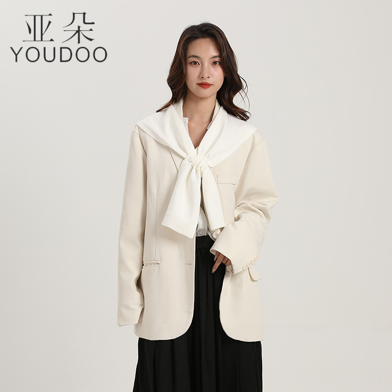 假领子高级感坎肩搭配衬衫