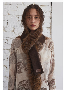 null none 25FW 粉橘色 豹纹仿皮草 拼接毛呢 长围巾