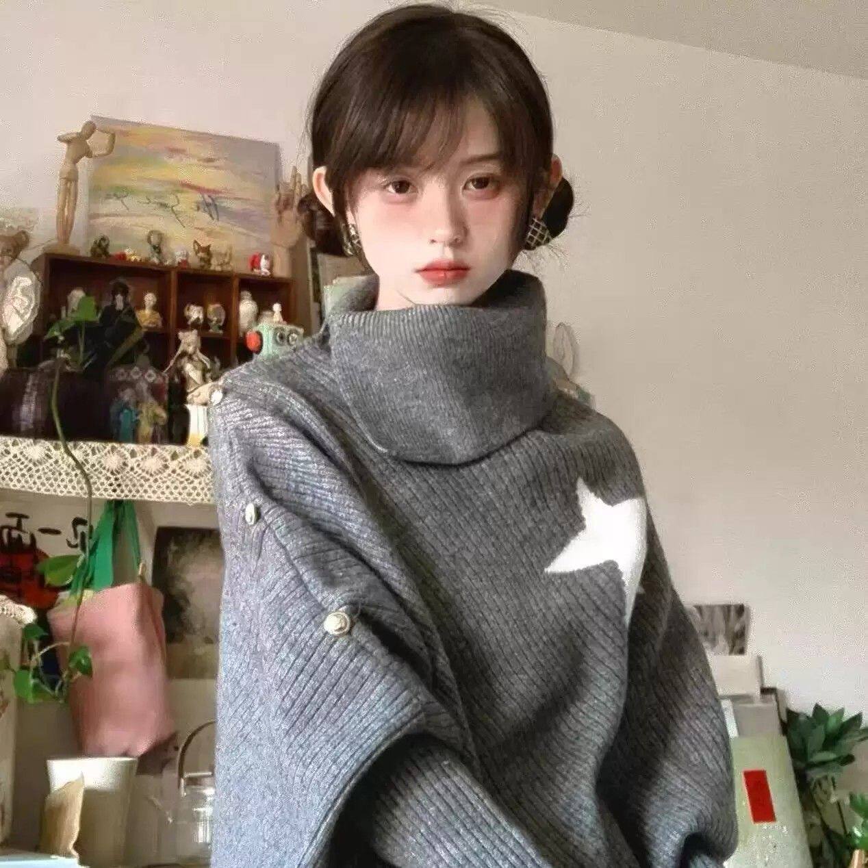 韩系不规则设计感宽松小众灰色斗篷高领星星毛衣披风针织衫女秋冬