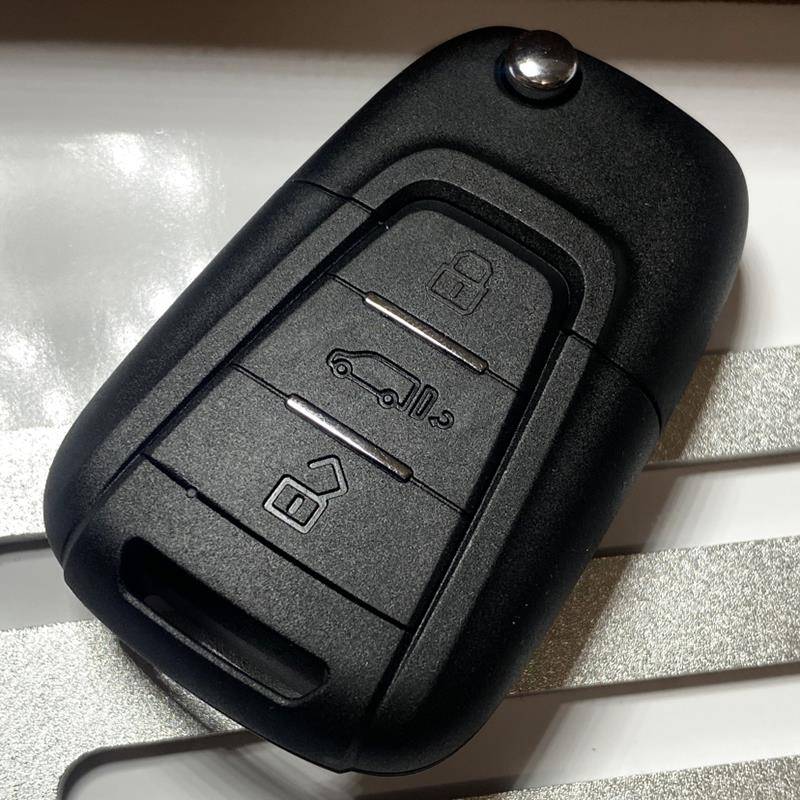 适用于 于原装上汽大通V80折叠遥控器钥匙原厂总成带芯片替换外壳