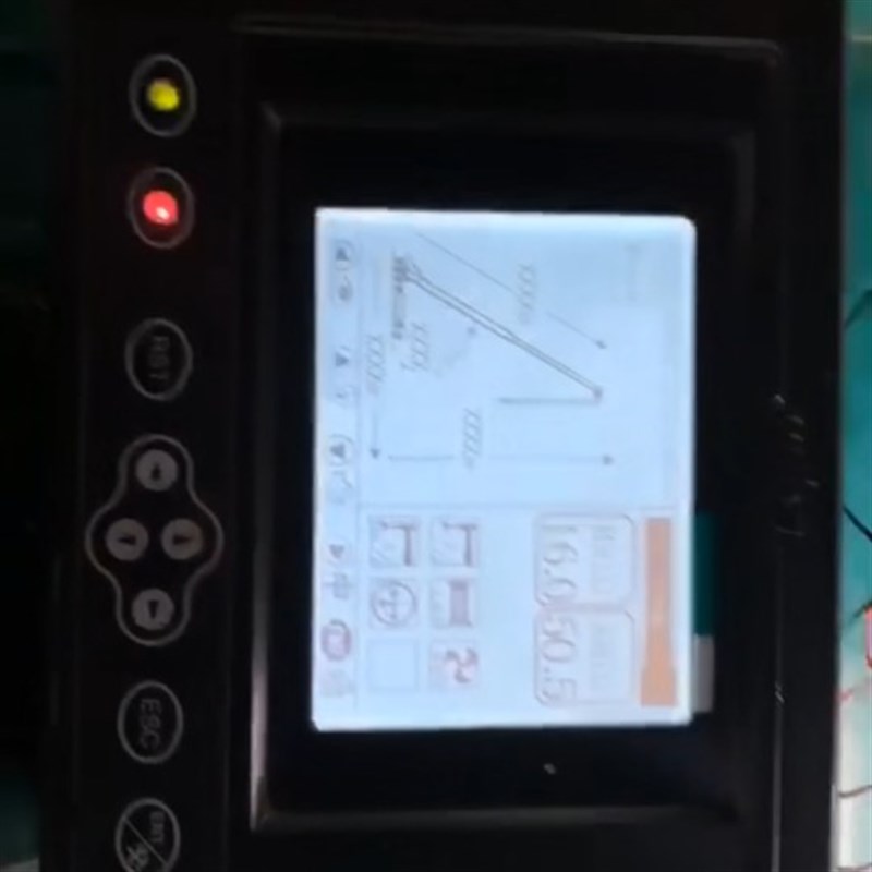 中联吊车液晶屏徐工吊车液晶屏工业屏,可寄机器帮忙更换