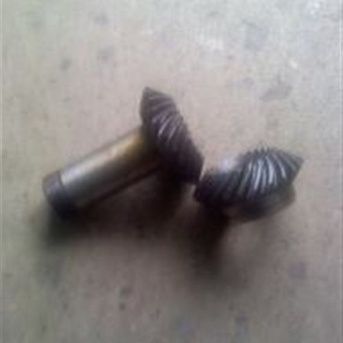 青海二机花键铣床Y631螺旋伞齿轮24/24齿