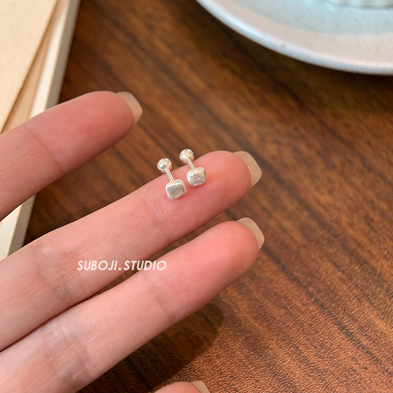 素泊集s999纯银拉丝方形耳钉女小巧精致耳环日常简约耳饰养耳洞