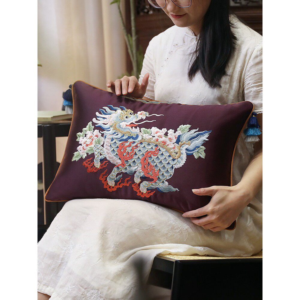 新中式客厅沙发抱枕麒麟刺绣靠垫国风靠枕腰靠大抱枕高级腰枕枕套