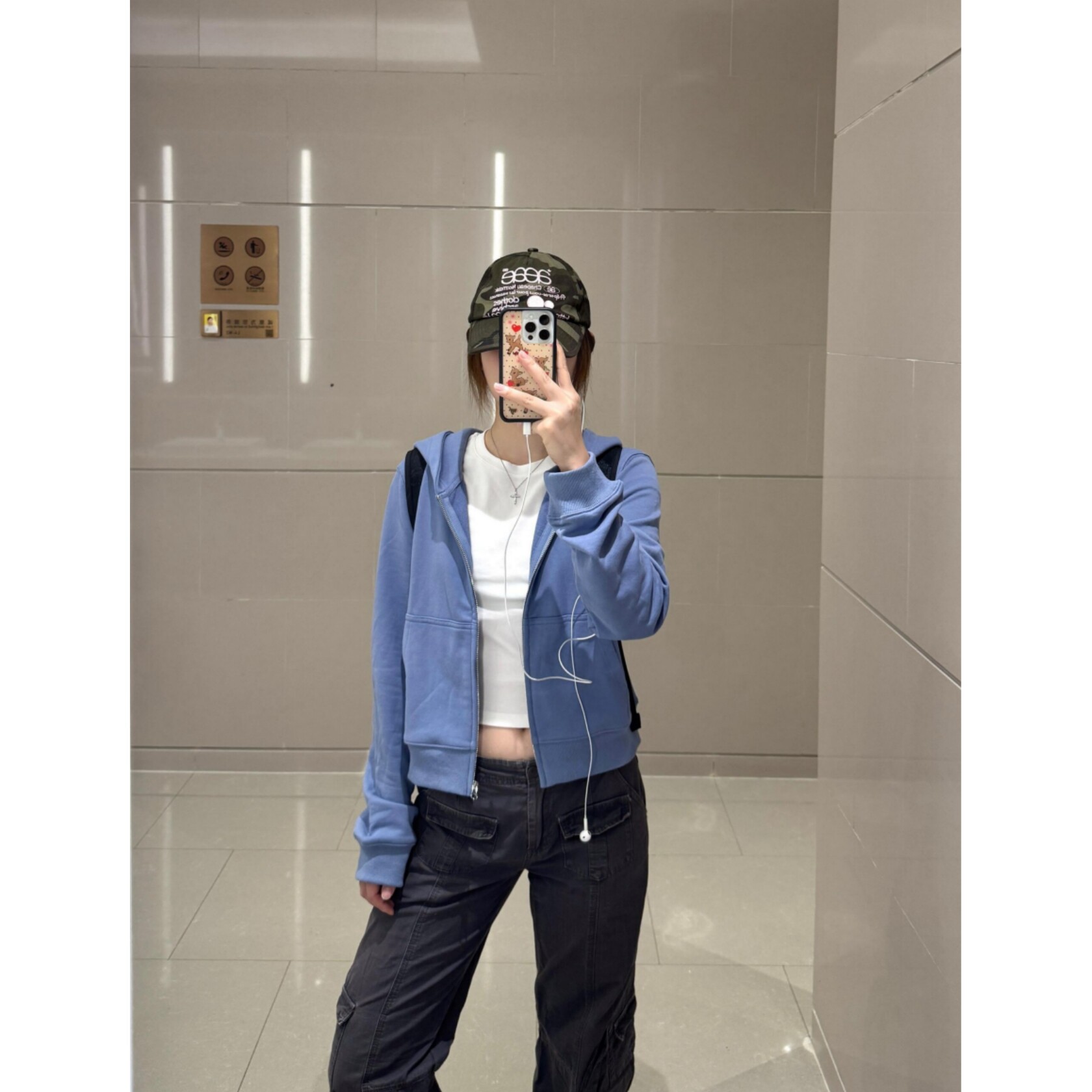 早秋雾感灰蓝连帽拉链卫衣女外套图片