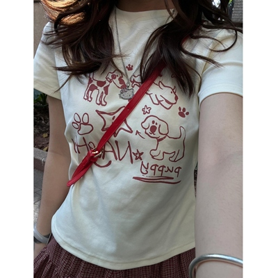 正肩短款t恤短袖手绘卡通印花女