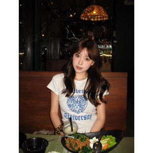 顽季果 学院风~剑桥大学印花正肩显瘦修身圆领短款T恤女上衣短袖