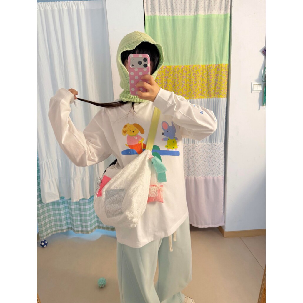 顽季果 日系童趣穿搭~小狗小鼠跷跷板印花圆领宽松休闲长袖女T恤