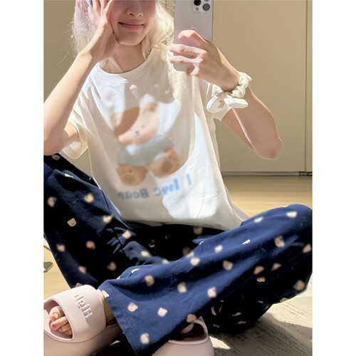 可爱减龄奶熊印花正肩短款T恤女